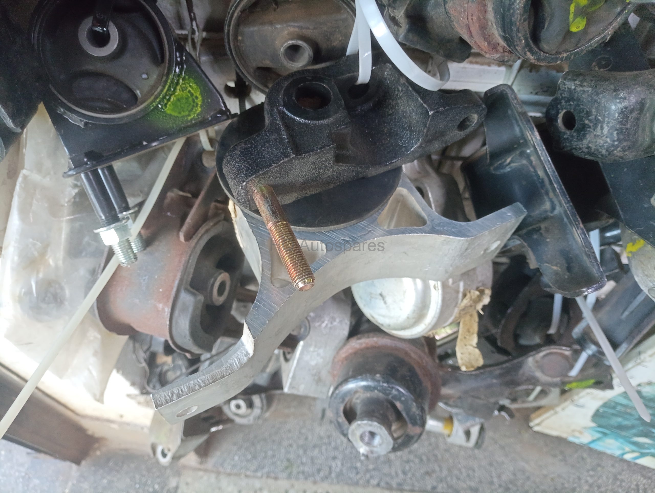 Nissan Extrail Engine Mountings