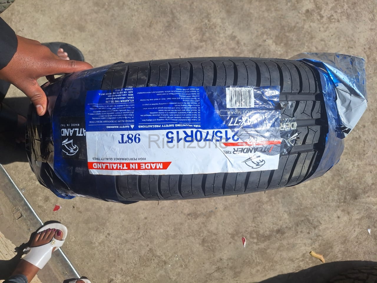 ATLANDER 215/70R15