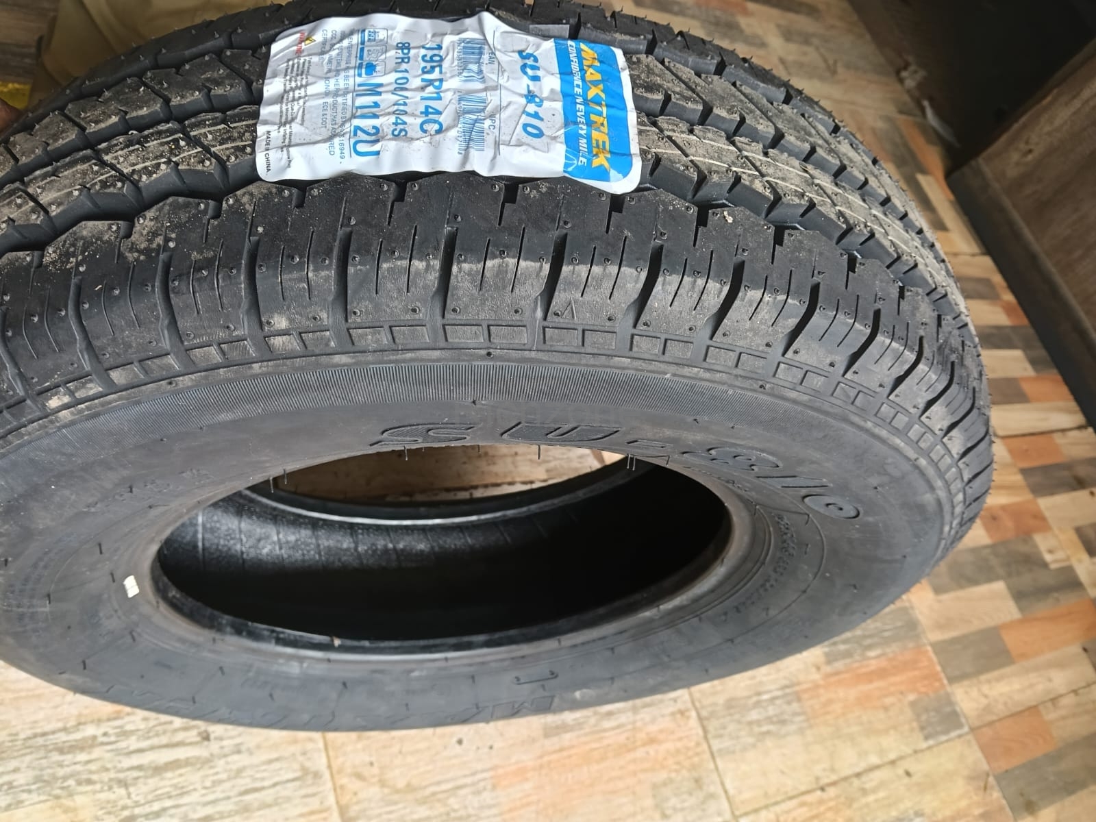 Maxtreak 195R14c