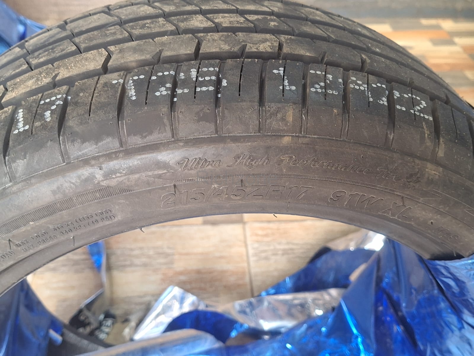 ATLANDER 215/45R17 X sports