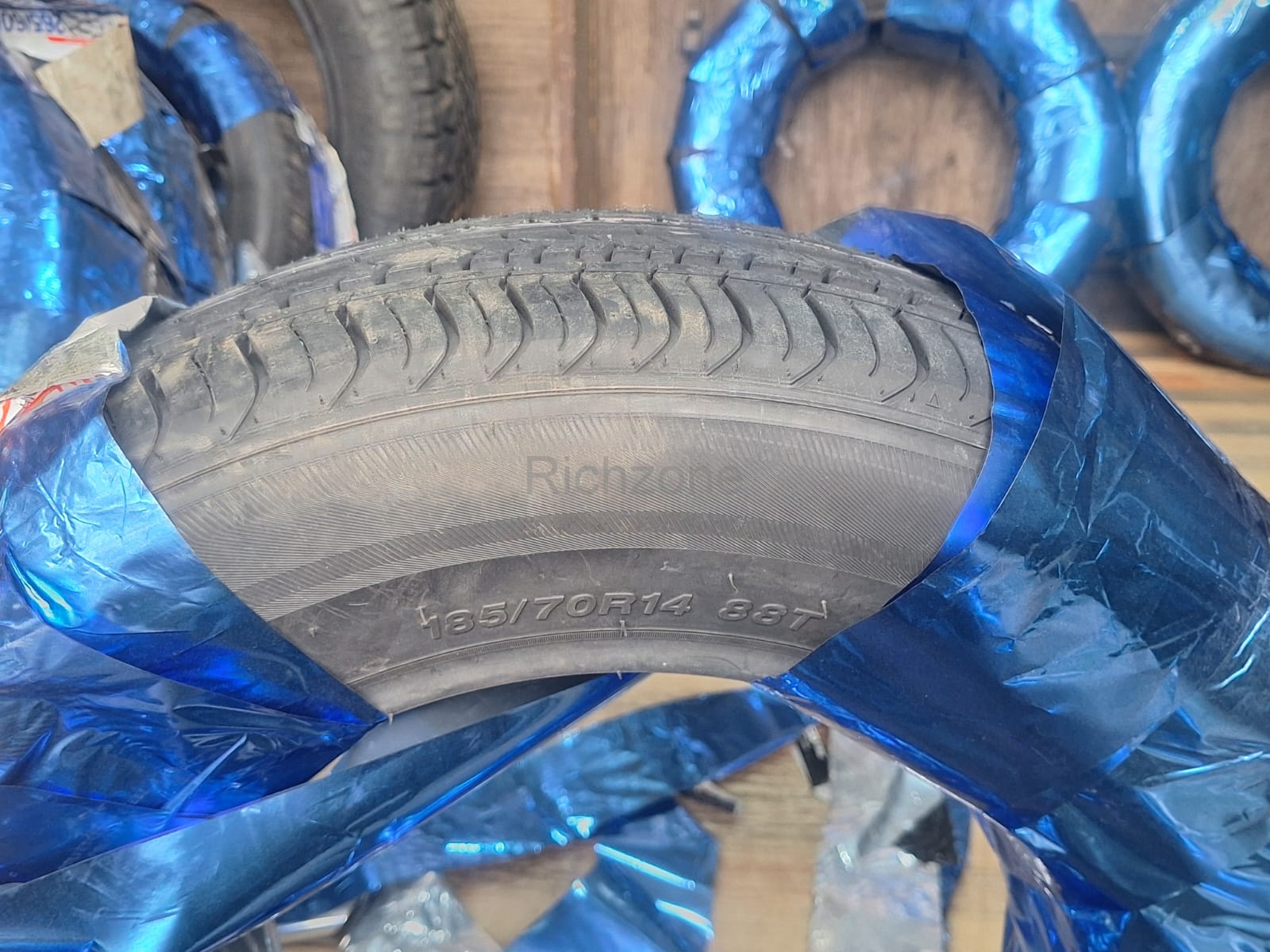 ATLANDER 18570R14