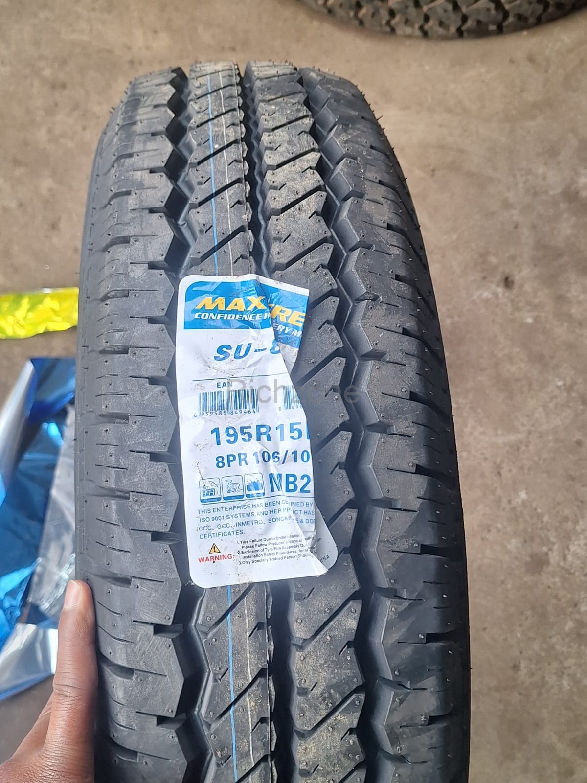 Maxtreak 195R15