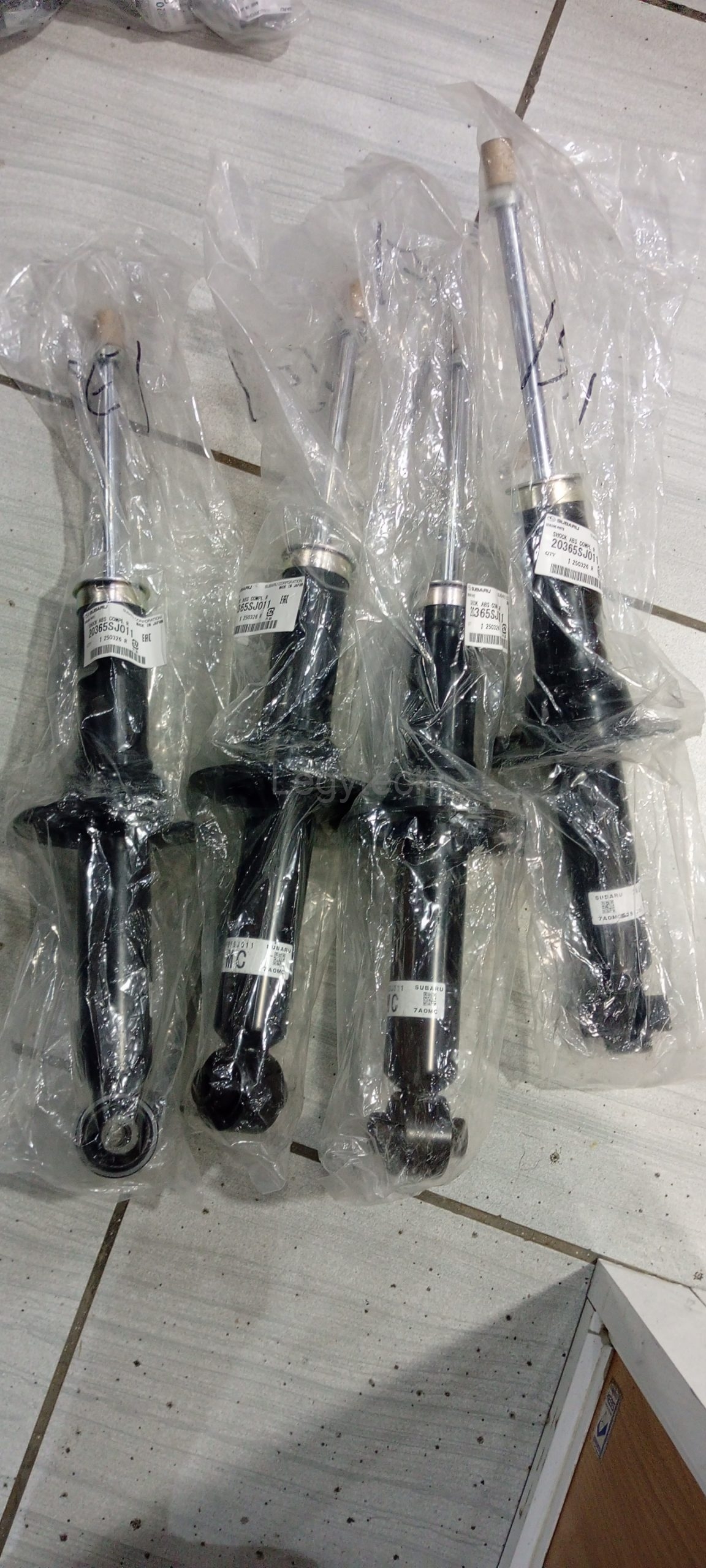 Subaru Rear Right Shock absorber for Forester 2018-2021
