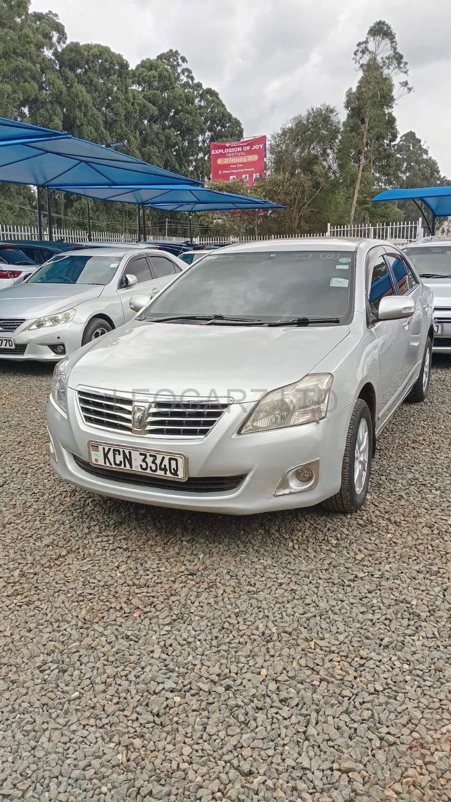 2011 TOYOTA PREMIO
