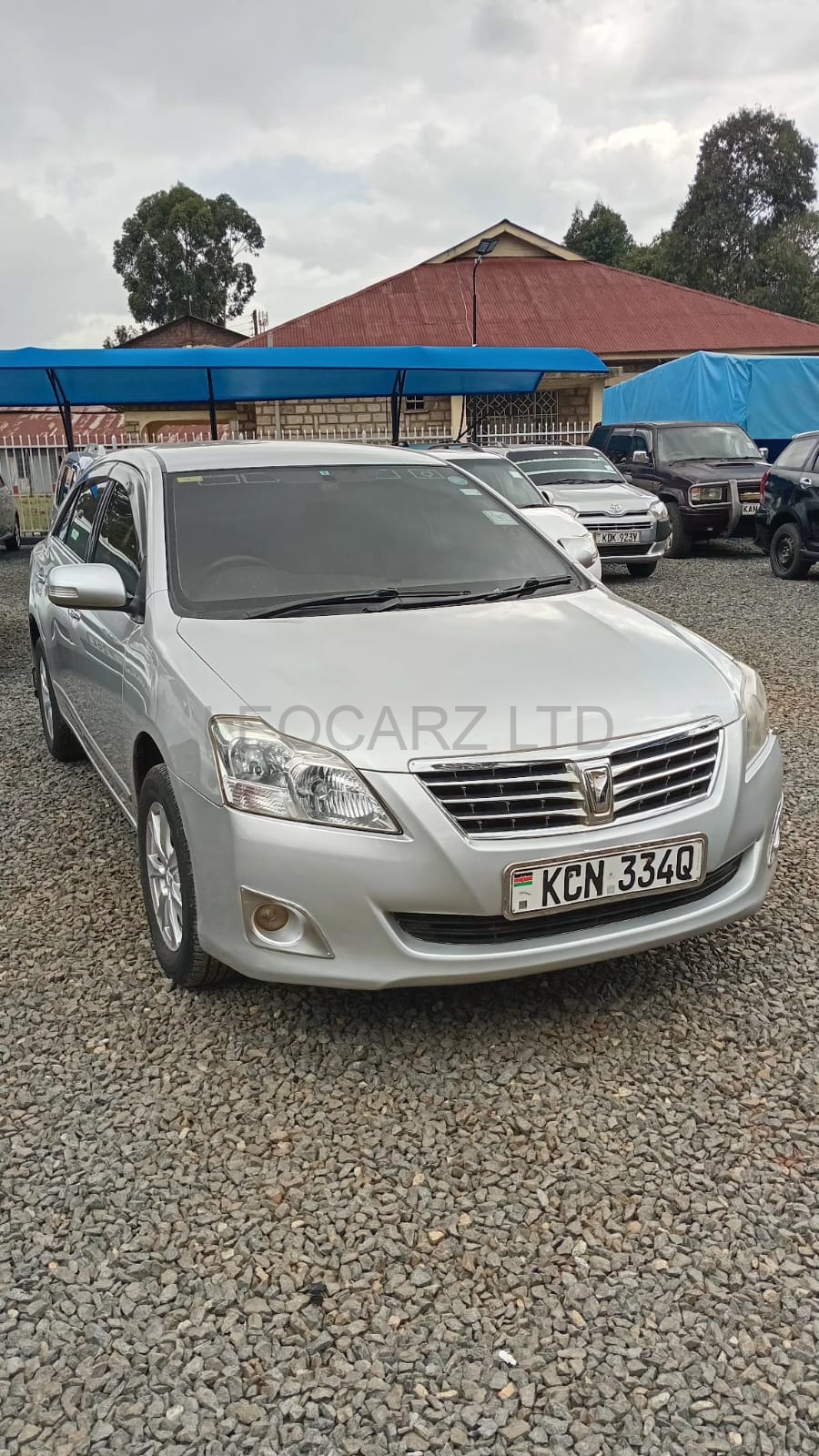 2011 TOYOTA PREMIO