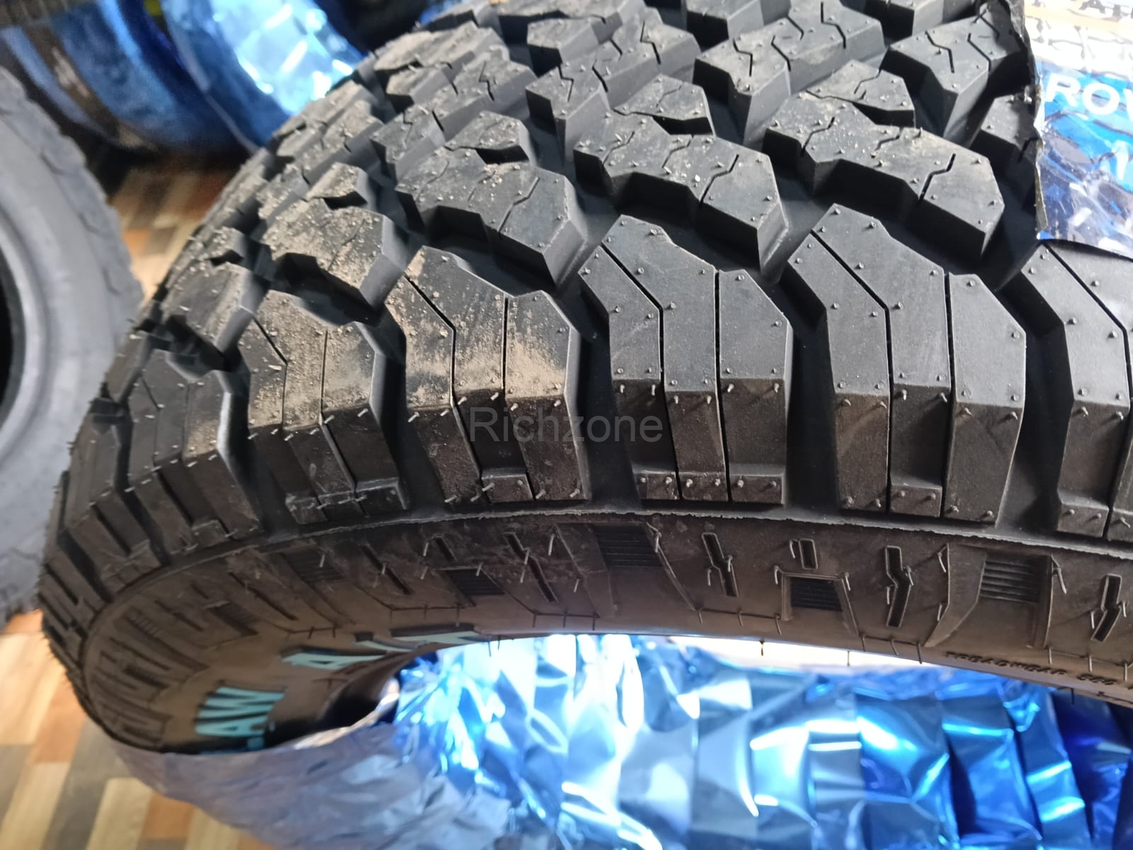 ATLANDER 265/65R17 AT