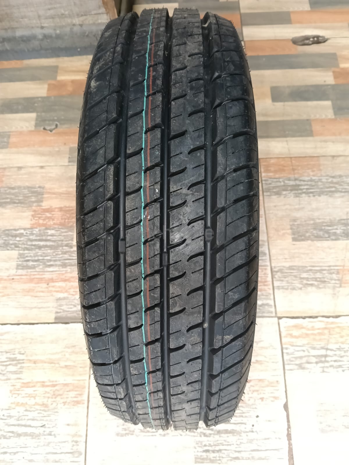 Maxtreak 185/70R13