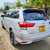 Toyota filder non hybrid 2015