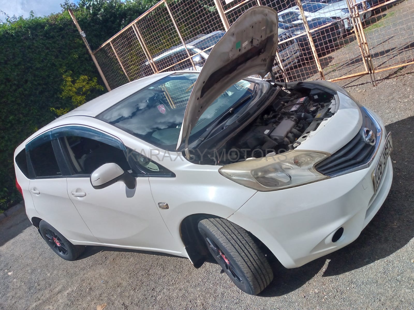 Nissan note 2012