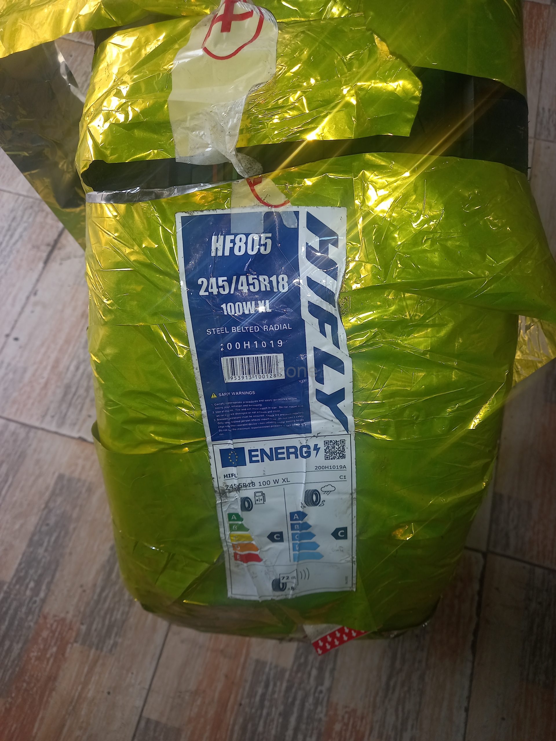 Zextour 245/46R18