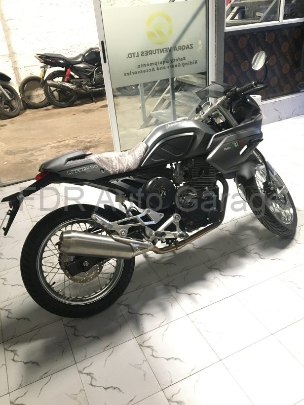 Power Italia Cafe Racer 250cc – Mileage 0 km