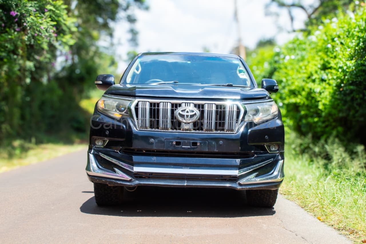 Toyota Land Cruiser Prado 4.0 Petrol TX 2010 Black