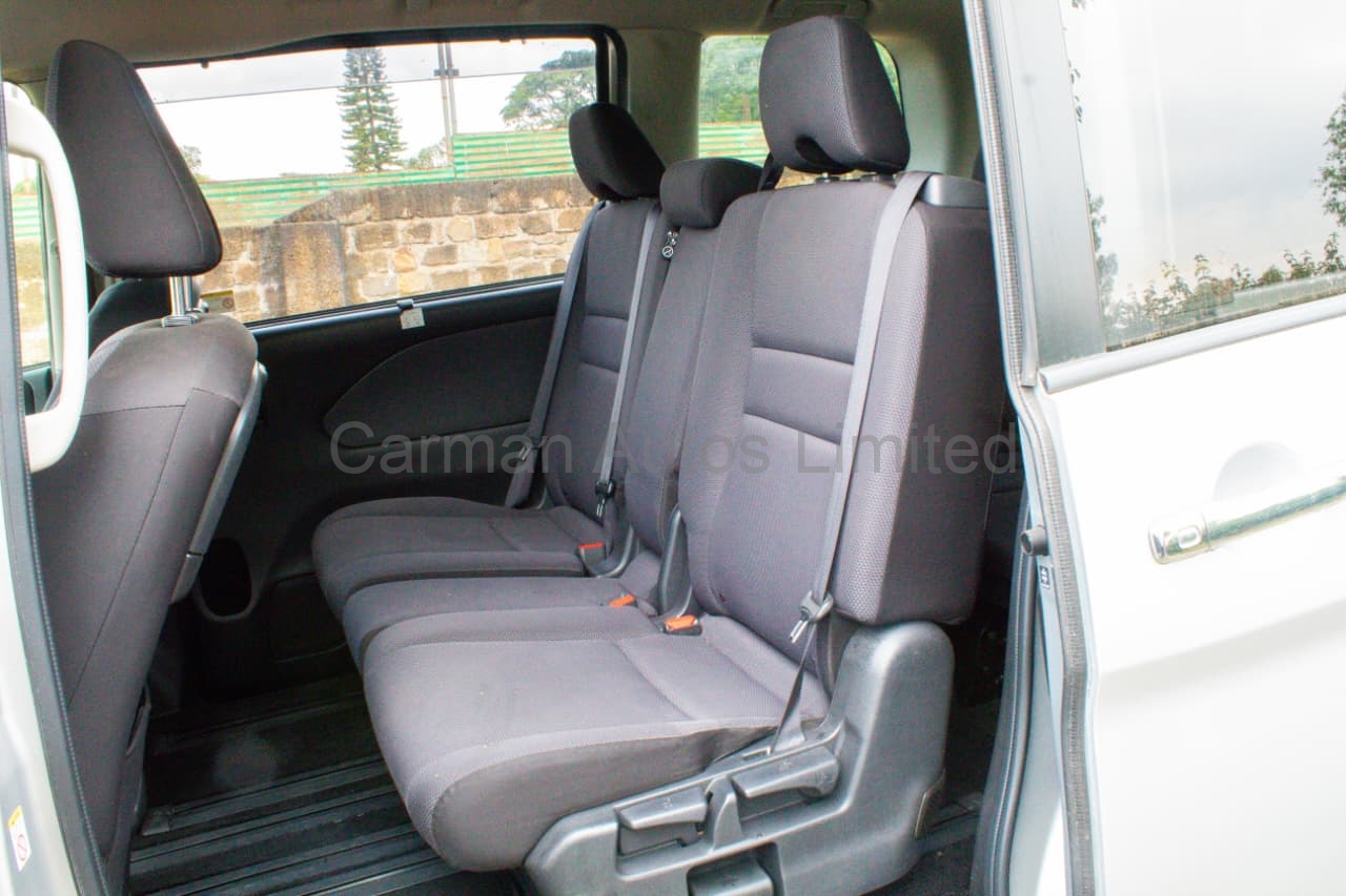 2018 NISSAN SERENA 2000CC SHYBRID AUTOMATIC