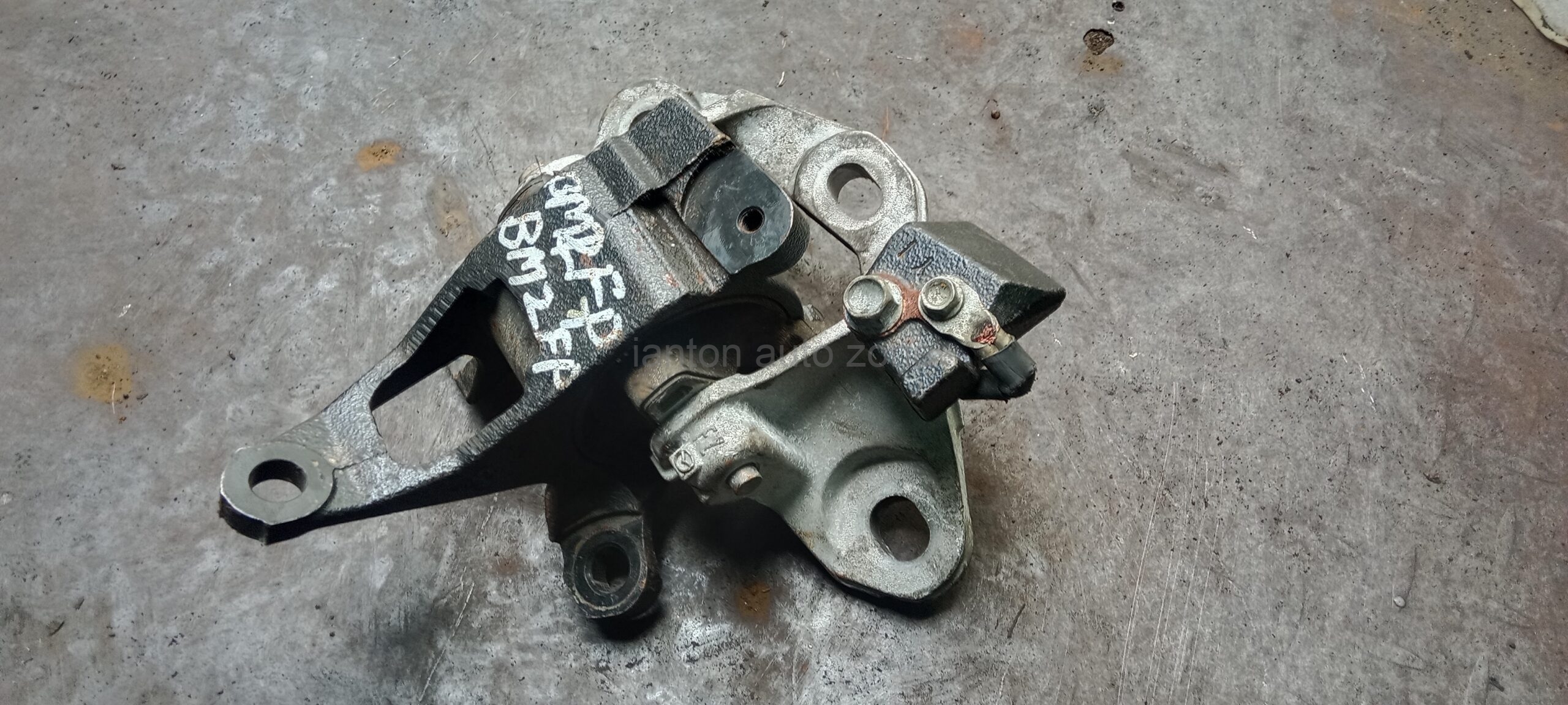 CX-5 gearbox mountain