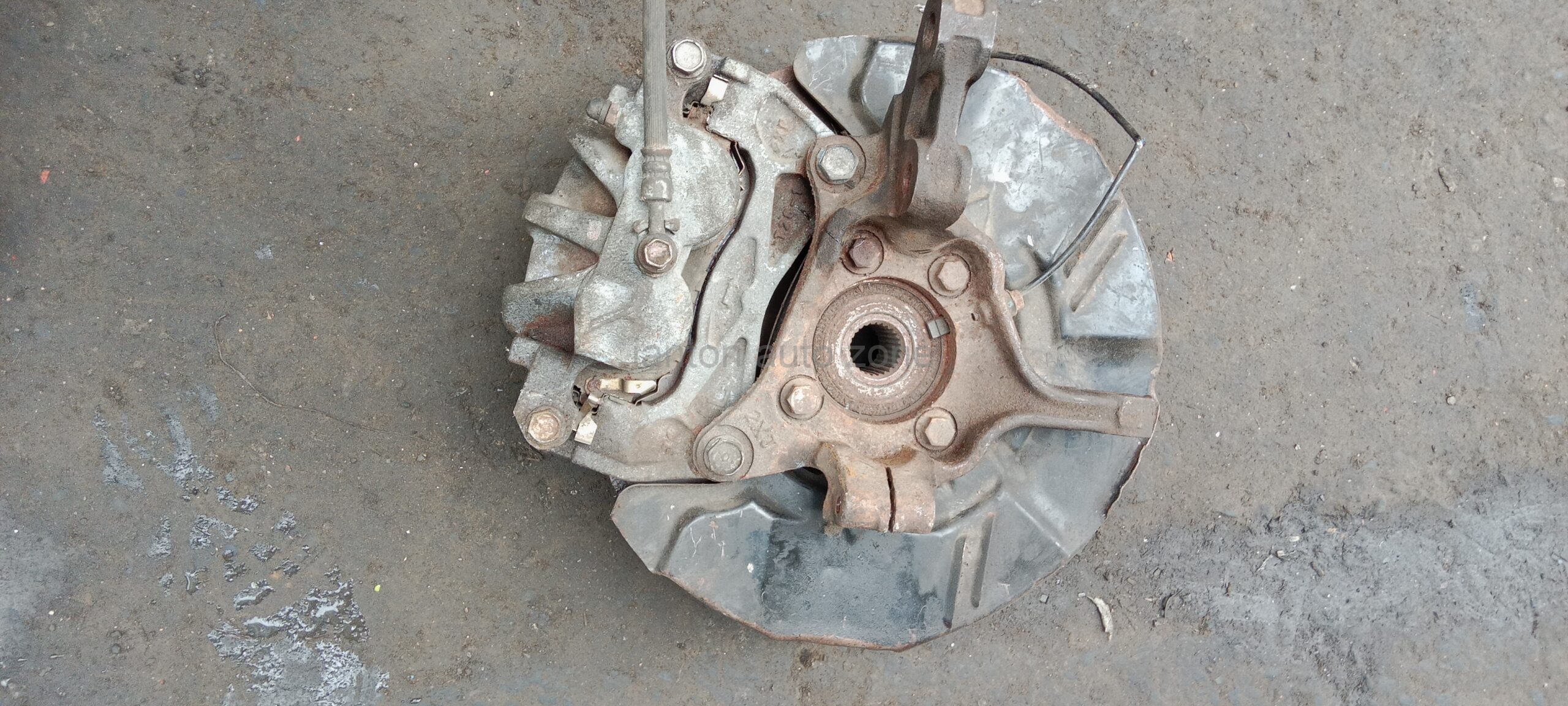 Front hub bs9 very clean