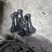 Subaru body mountings