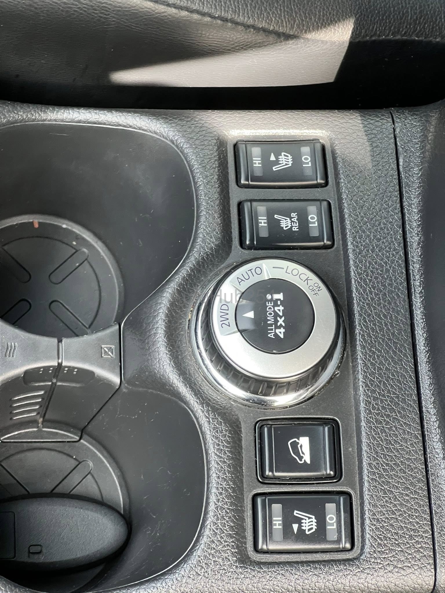 2018 NISSAN X-TRAIL
