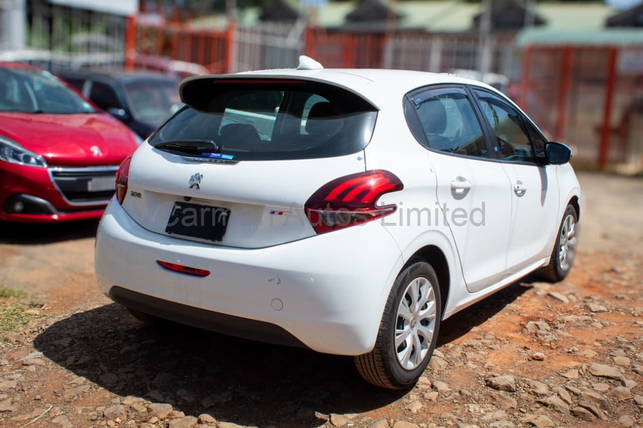 2018 PEUGEOT 208