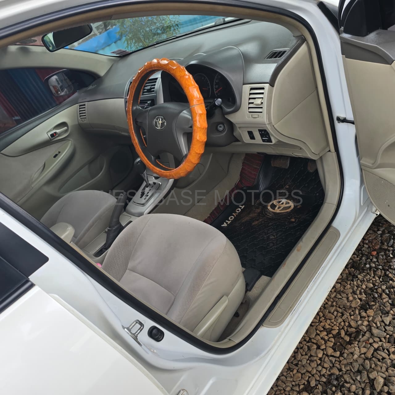 TOYOTA AXIO