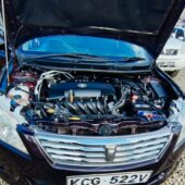 Selling a clean toyota premio in mint condition