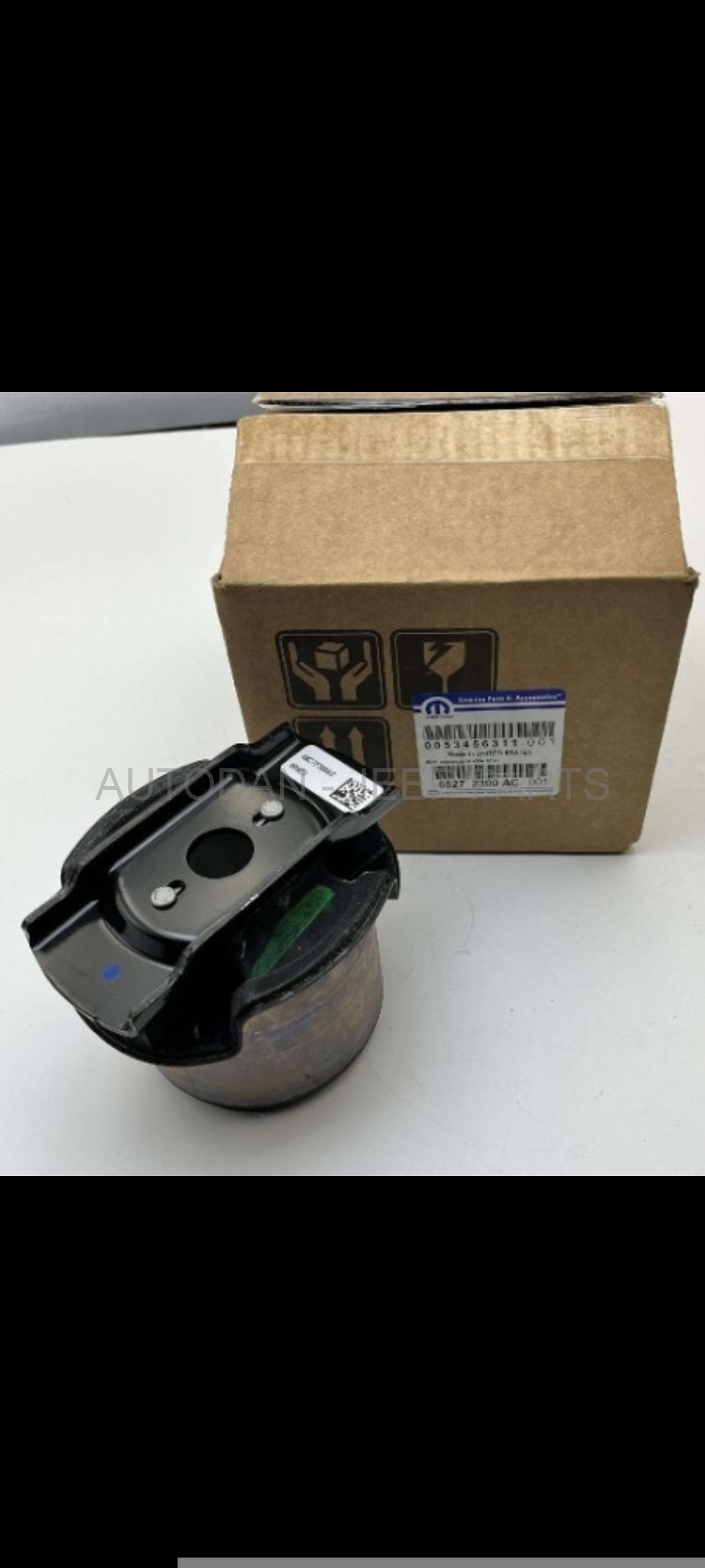 Cradle isolator bush