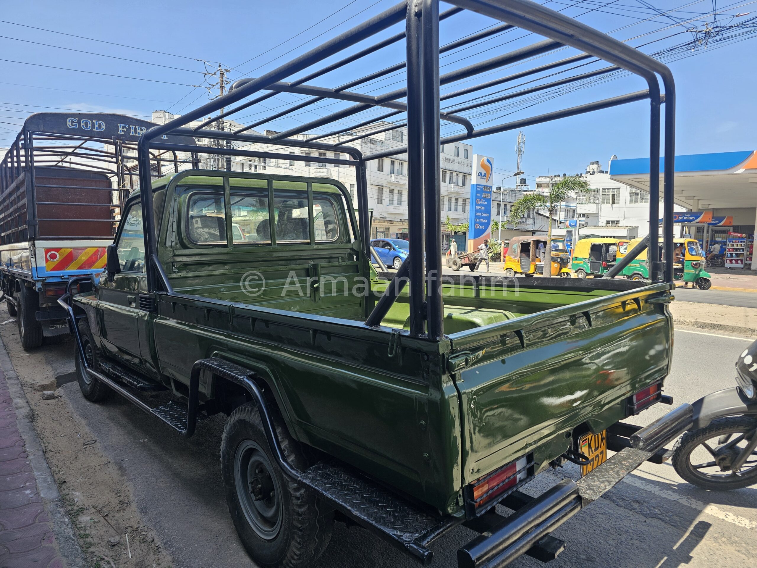 TOYOTA LANDCRUISER