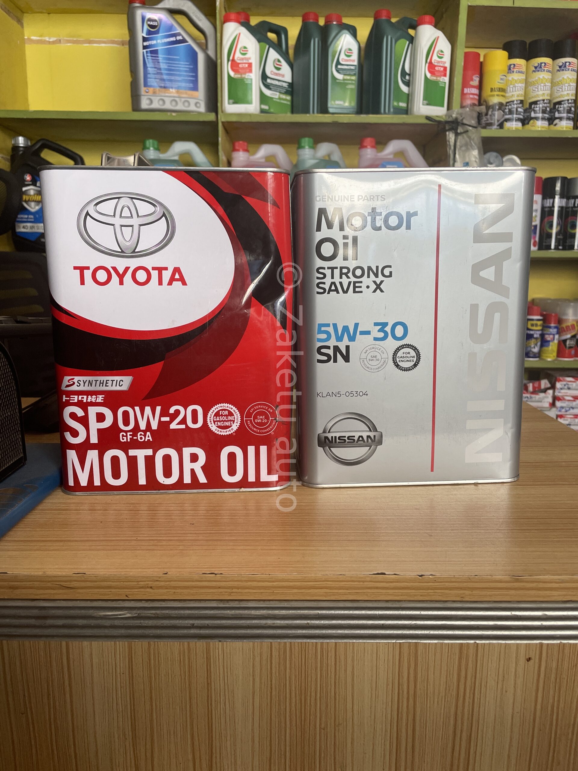 Engine oil for xtrail,Serena ,harrier,rav 4 , prados
