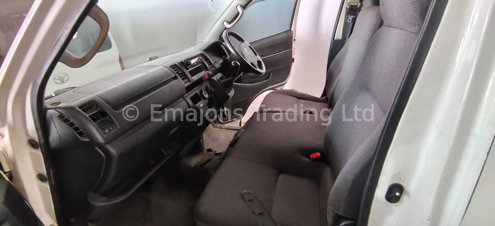 Toyota Hiace KDN Manual diesel 2016 model