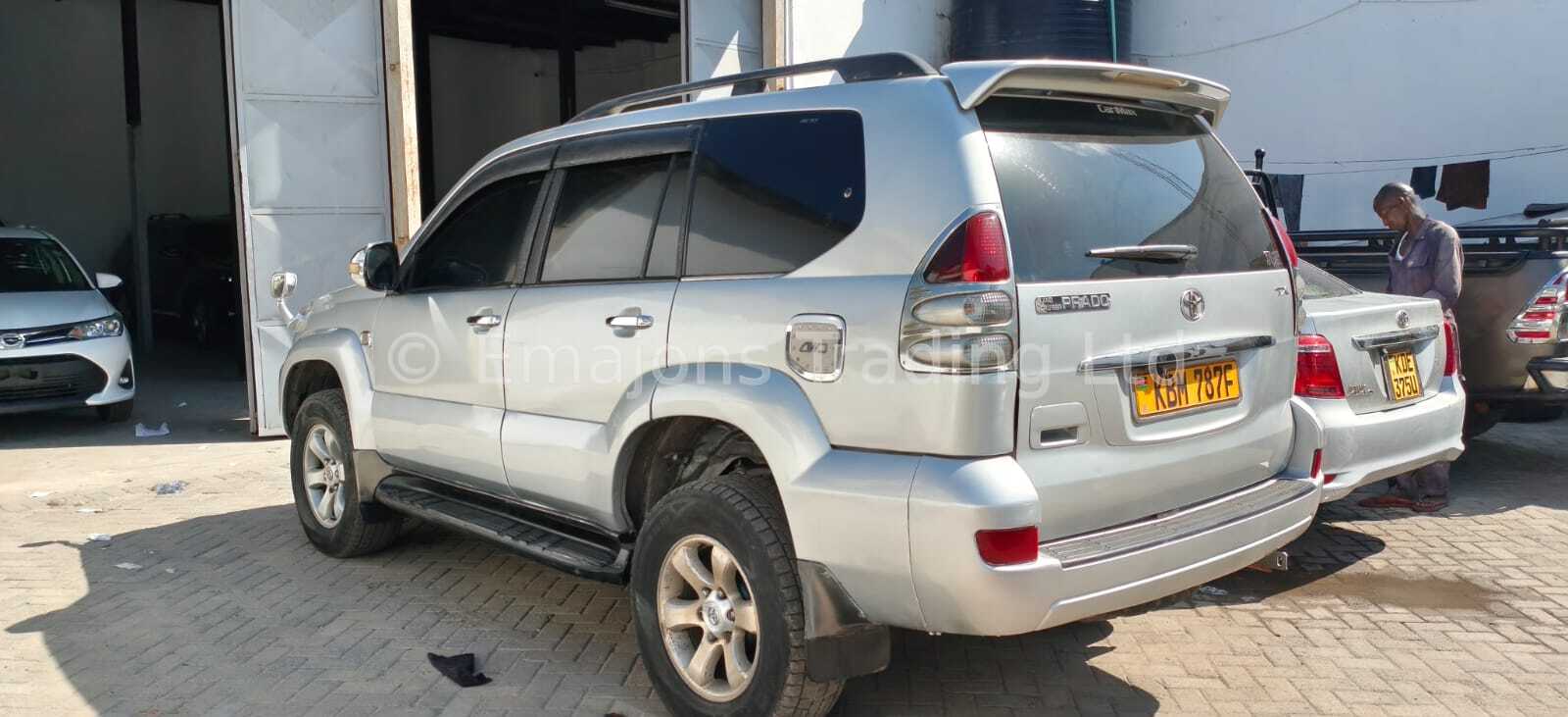 Toyota Landcruiser Prado Petrol, Automatic