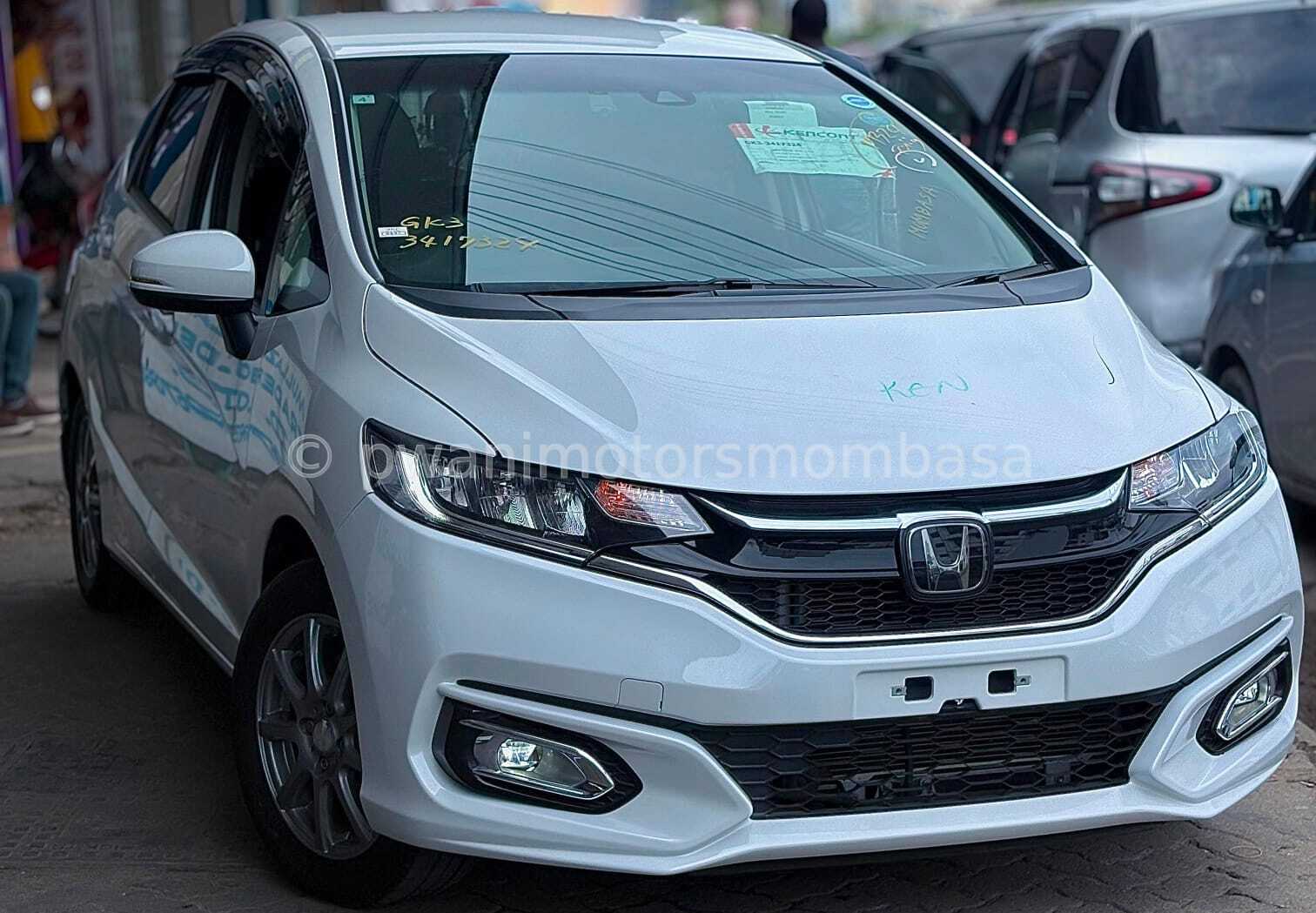 HONDA FIT NON HYBRID