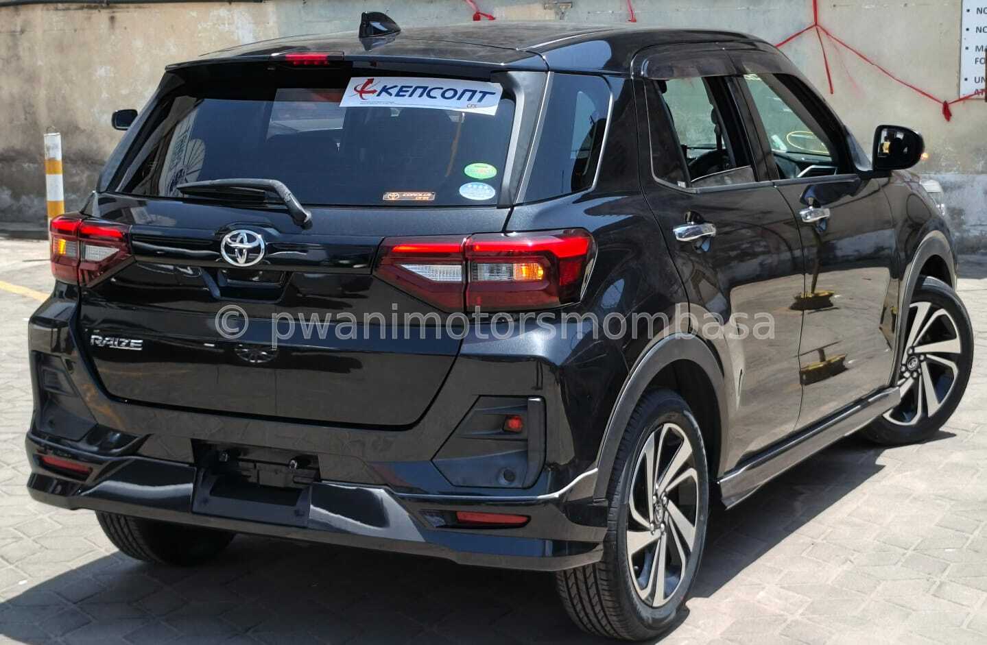 TOYOTA RAIZE