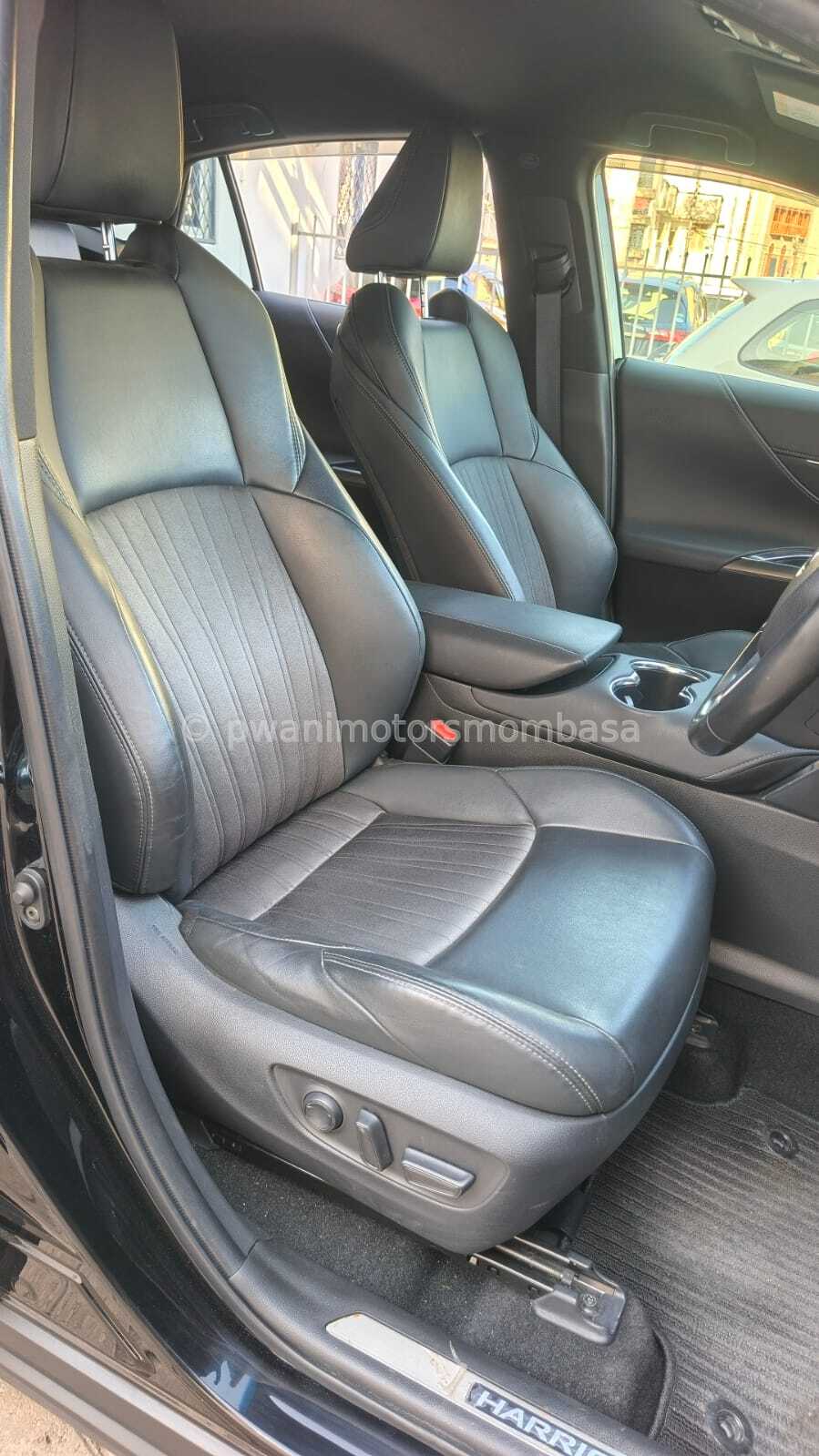TOYOTA HARRIER HYBRID 2000CC