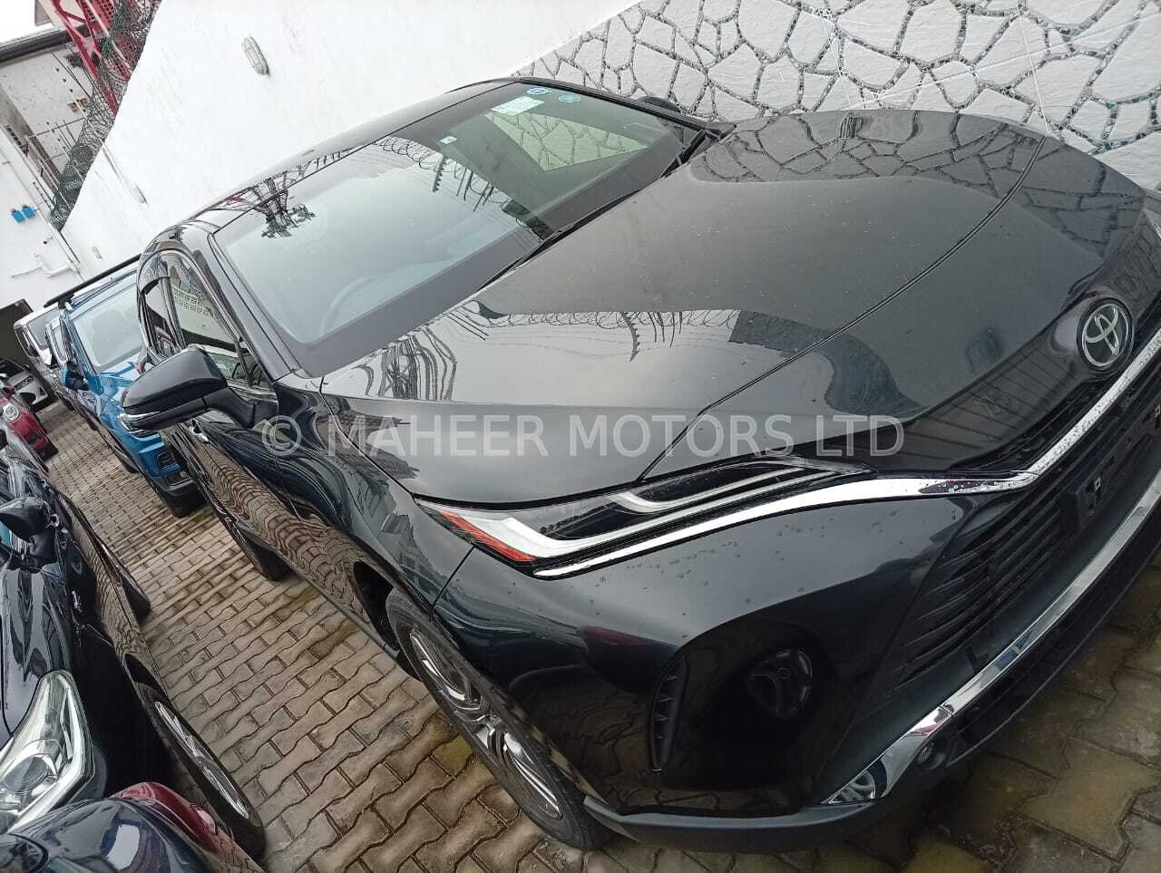 Toyota Harrier New Shape 2020 | 2000CC | Auto | Black | 95,000 KM