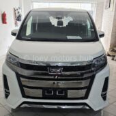 Toyota Noah Wxb