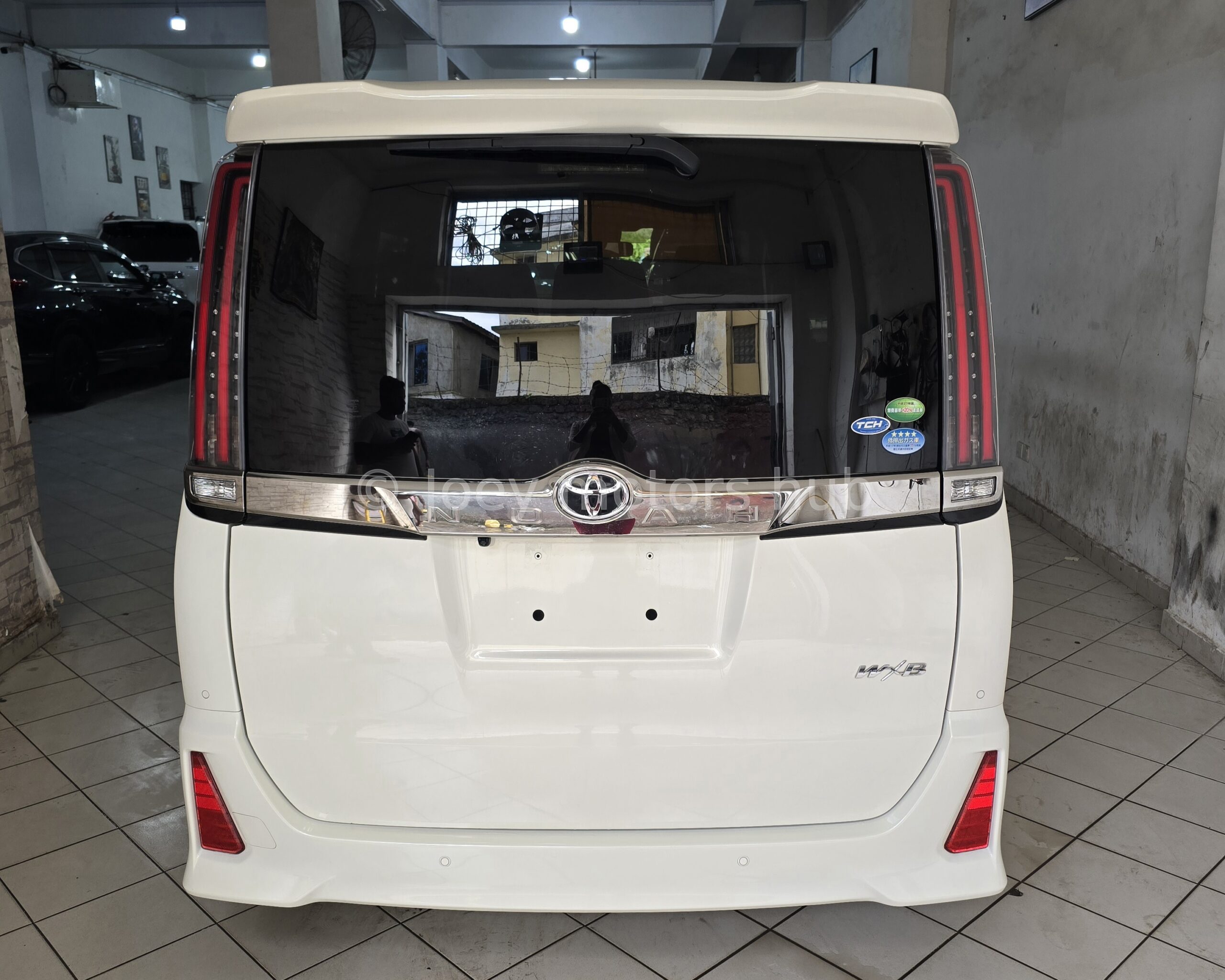 Toyota Noah Wxb