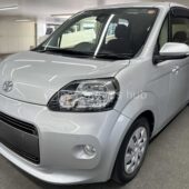 Toyota Porte Silver