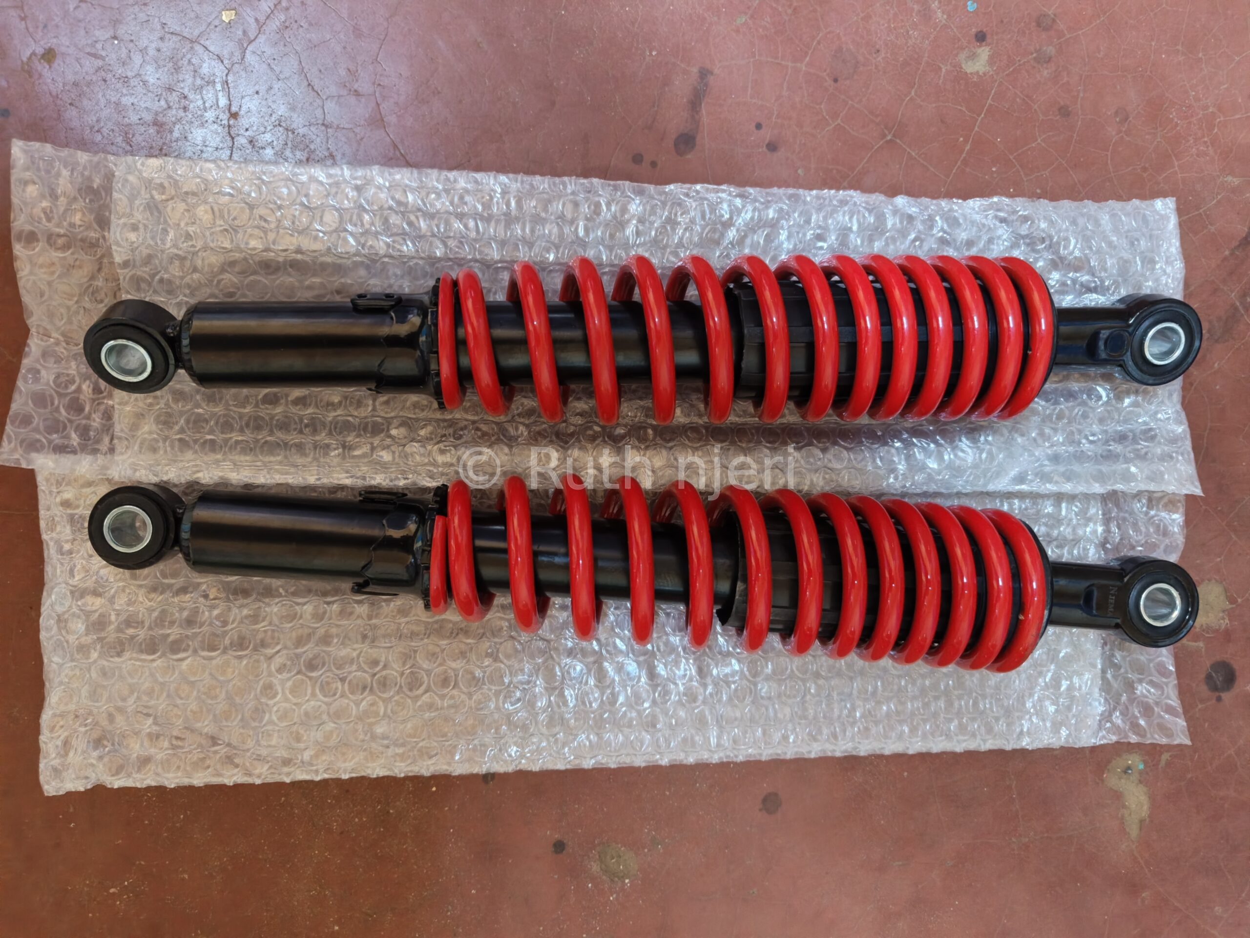 Rear shock for TV’s/HlX