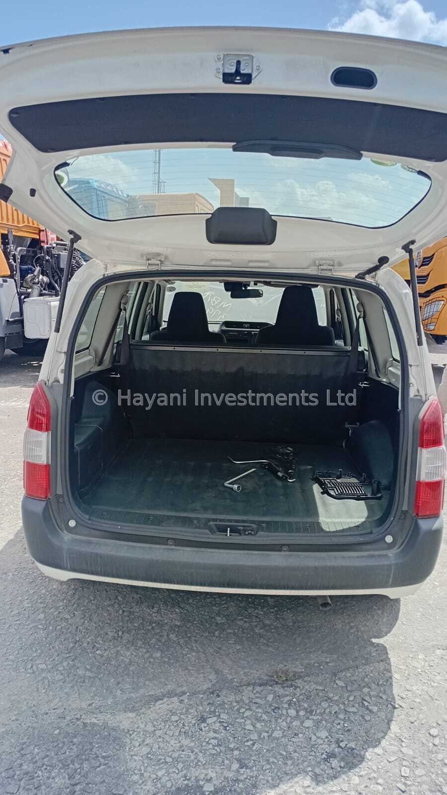 Toyota Probox Hybrid 2019