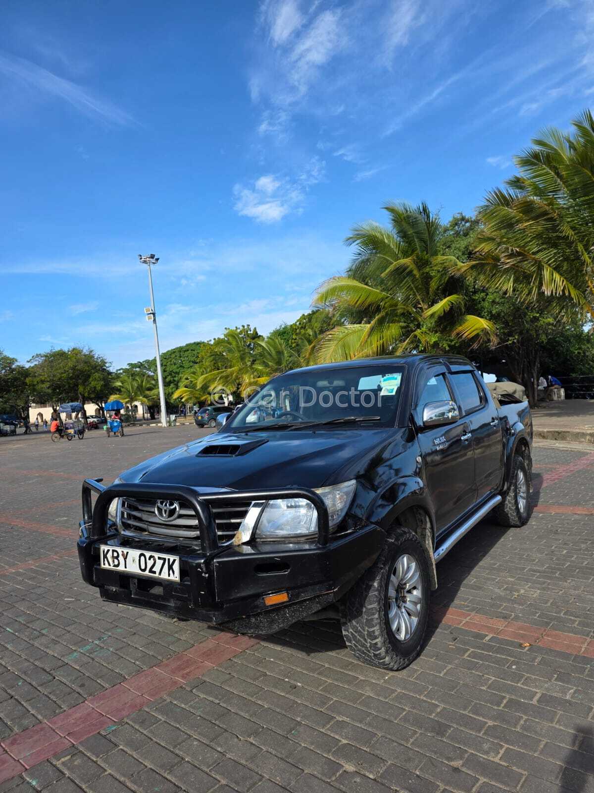 Toyota Hilux double cab 3000 cc D4D diesel
