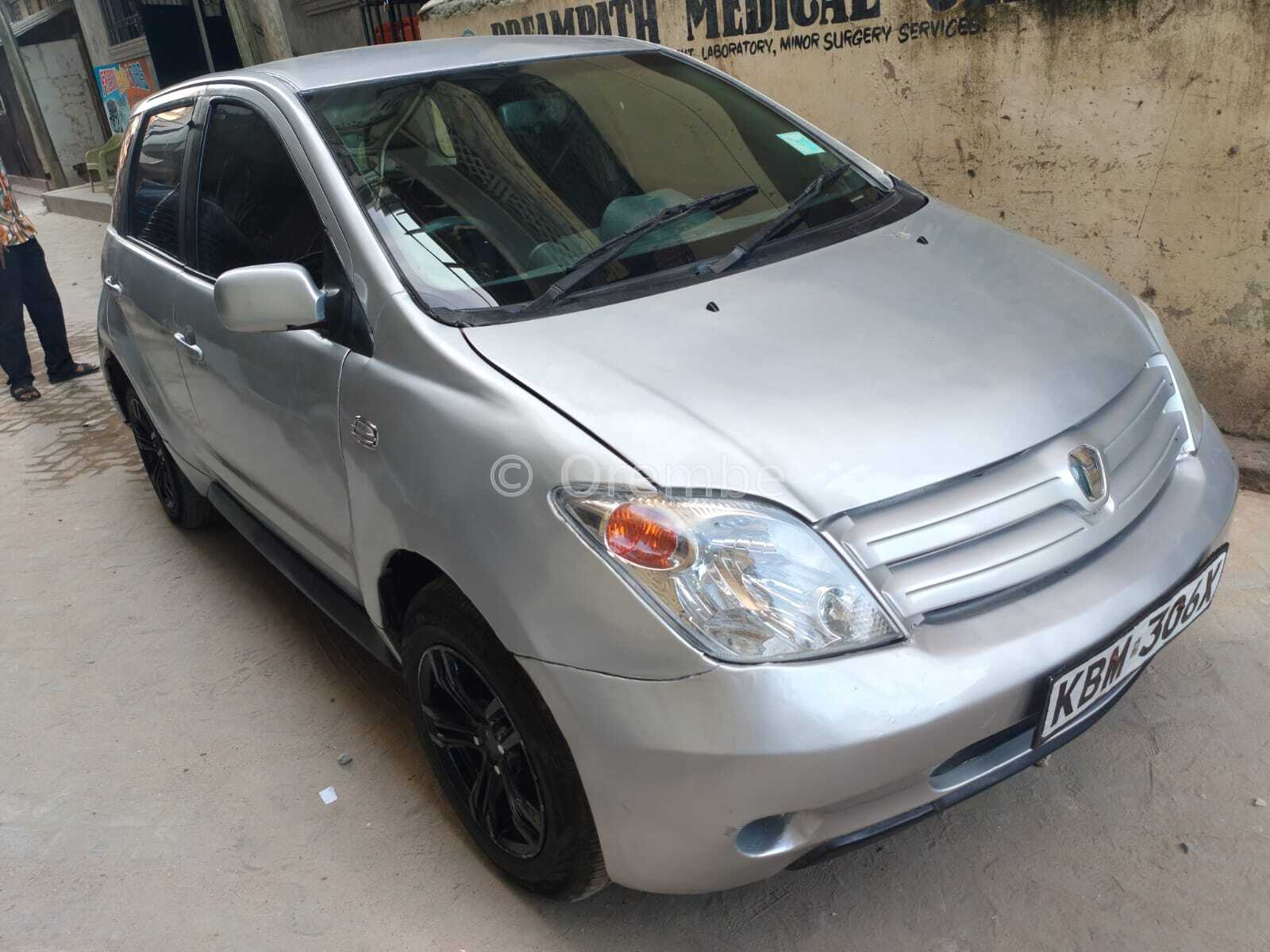 Cool Toyota IST for Sale