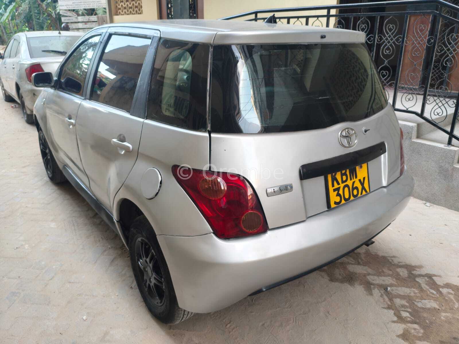 Cool Toyota IST for Sale