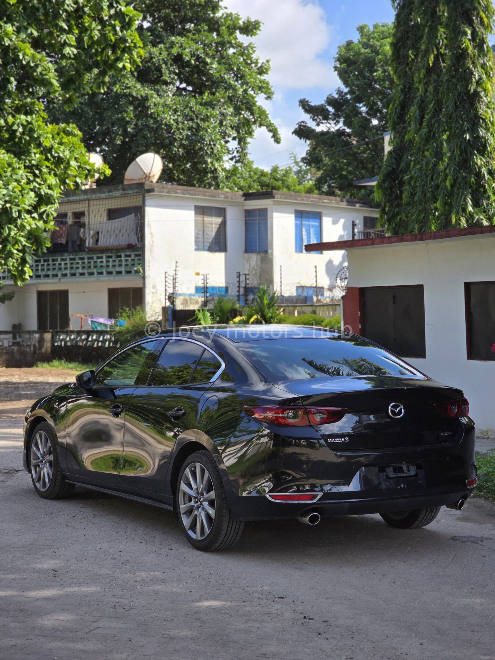 Mazda 3 Diesel saloon
