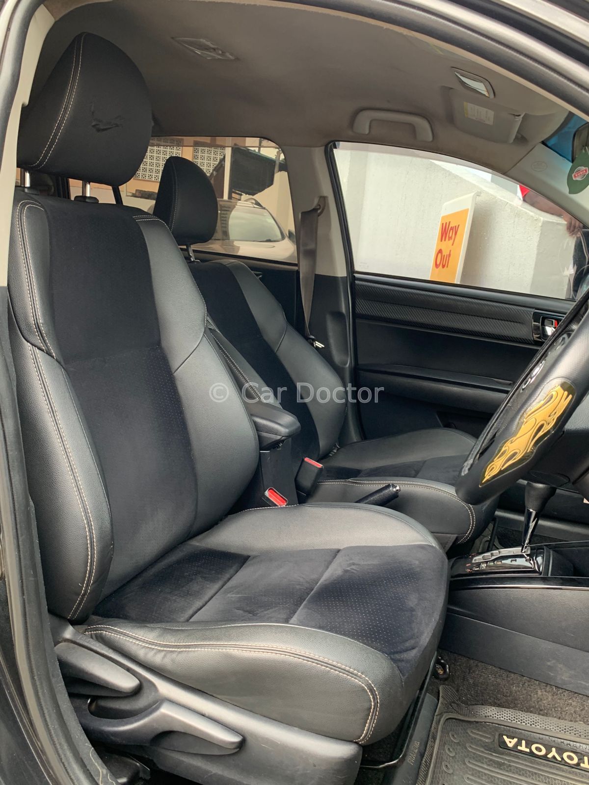 Toyota Fielder wxb ..2 wd.. leather seats