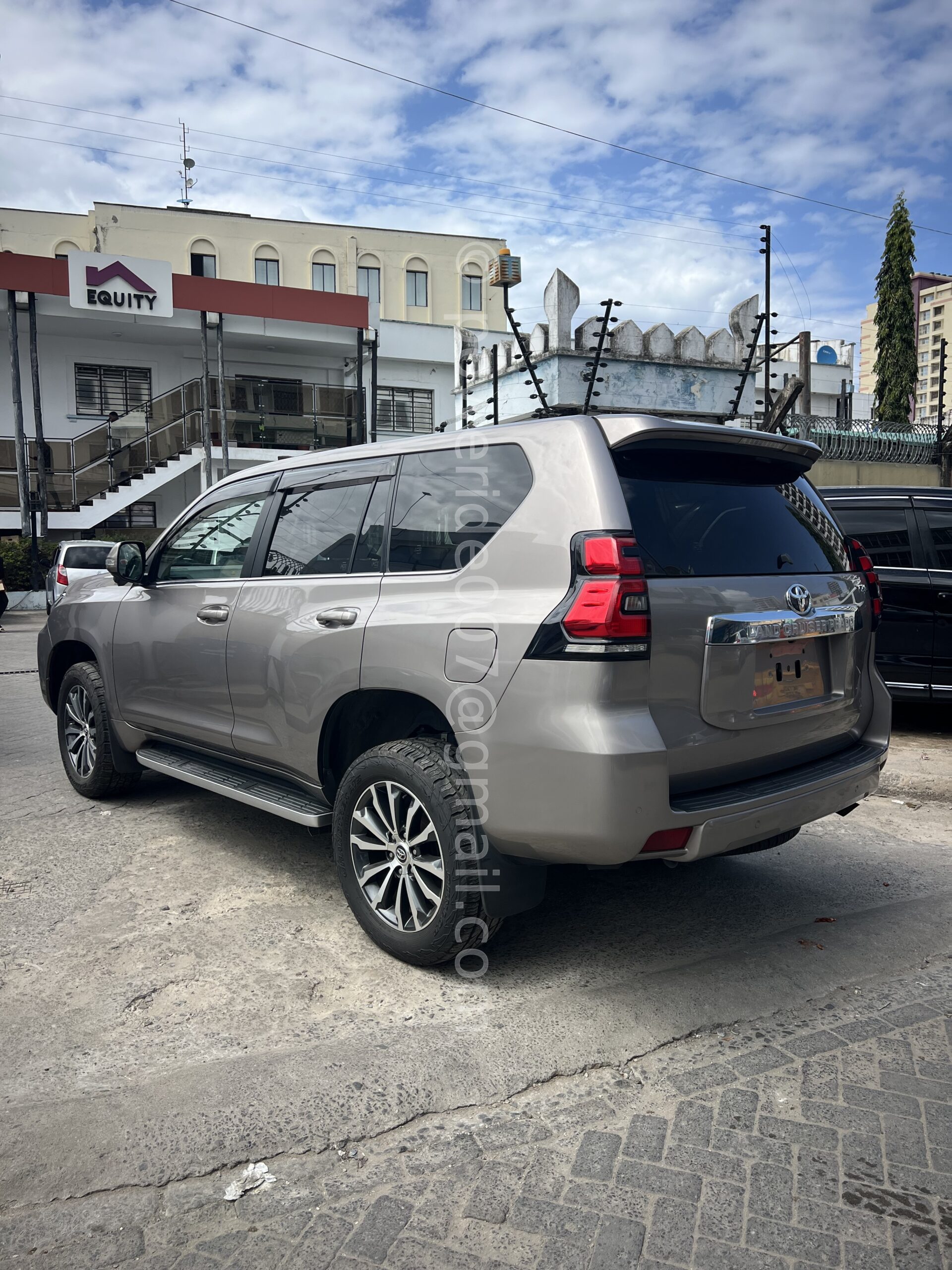 Toyota Prado TZG 2020