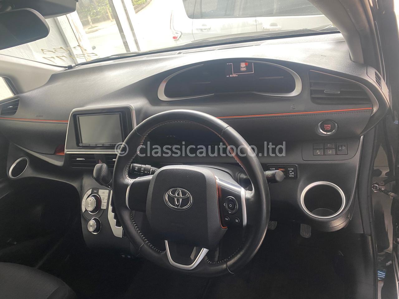 TOYOTA SIENTA