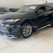 TOYOTA HARRIER 2020 MODEL WITH MOONROOF