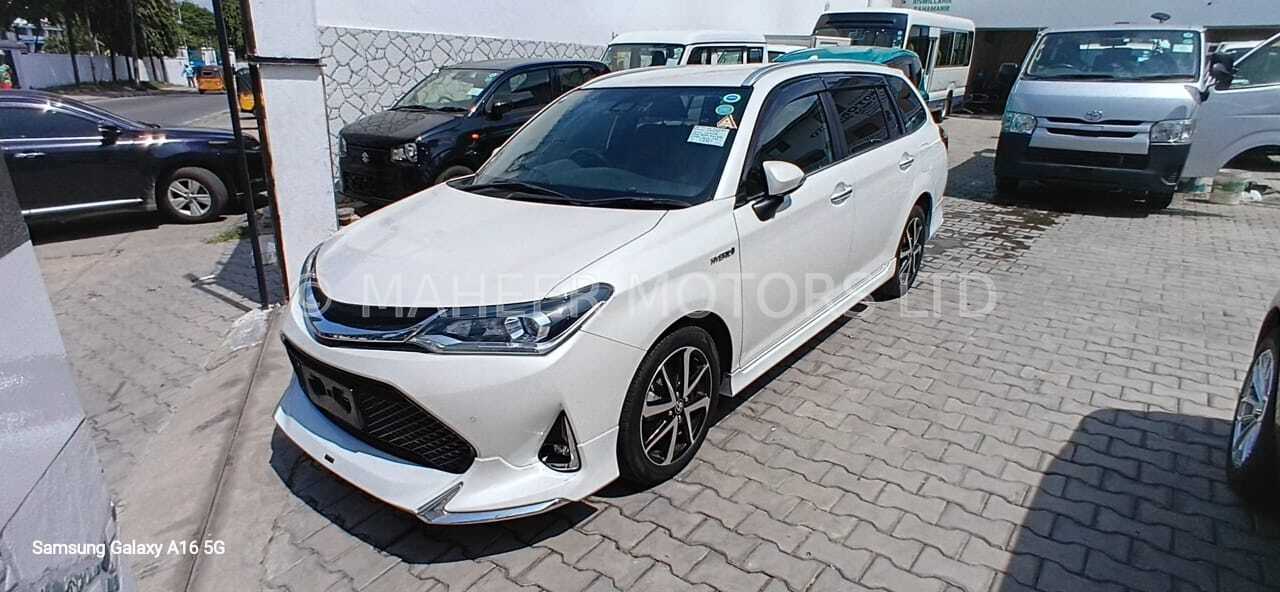 2019 Toyota Fielder Hybrid Pearl White
