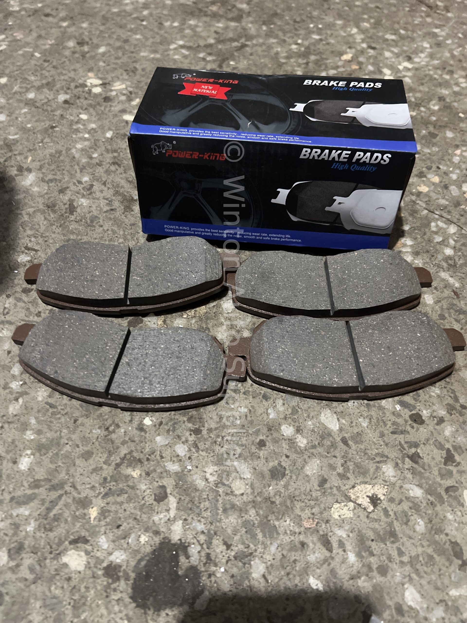 Quality Front and rear brake pads for Mitsubishi Outlander